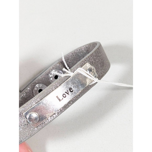 Splendid Iris Gray Faux Leather Love Silver Tone Bar ID Snap Cuff Bracelet 7.5" - Picture 5 of 8